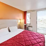 Hotel Premiere Classe Beauvais