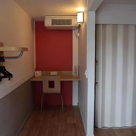 Premiere Classe Hotel *